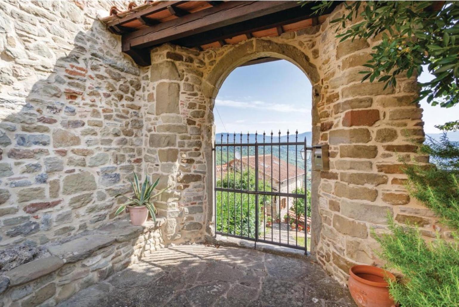 Villa Il Castello Ortignano Raggiolo Exterior photo