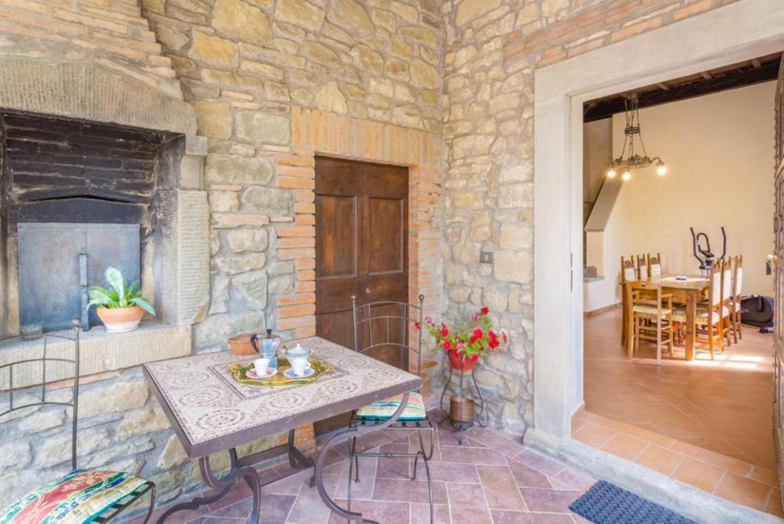 Villa Il Castello Ortignano Raggiolo Exterior photo